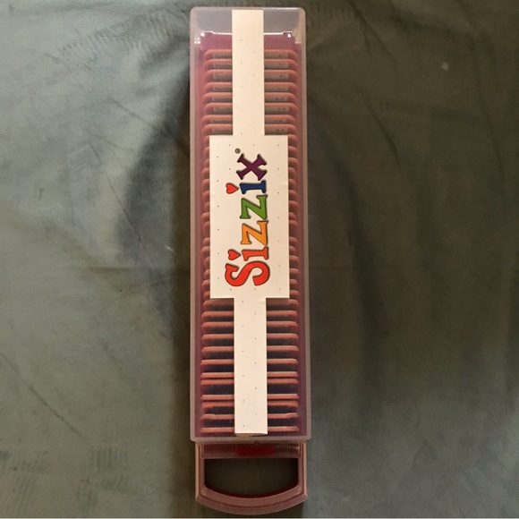 Sizzix Sizzlits 35-die GRAFFITI alphabet dies in case - Picture 4 of 9